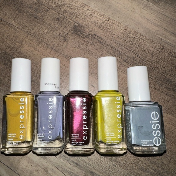 ESSIE Nail Bundle 5 for $25 - Picture 3 of 3